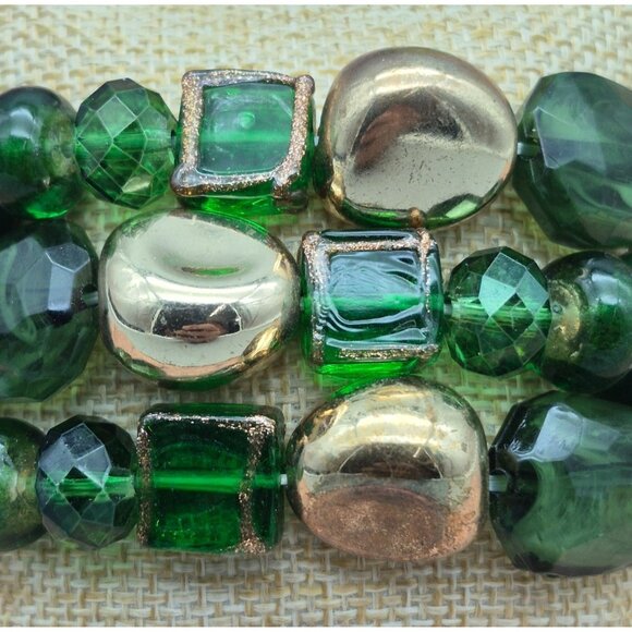 Set of 3 Green & Gold Tone Stretch Bracelet One Size Stackable Mixed Bead - Picture 4 of 6